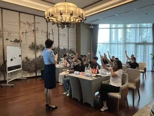 职场素养提升内训课圆满成功：吕依玲老师《报联商》为无锡科莱威航空团队赋能增效